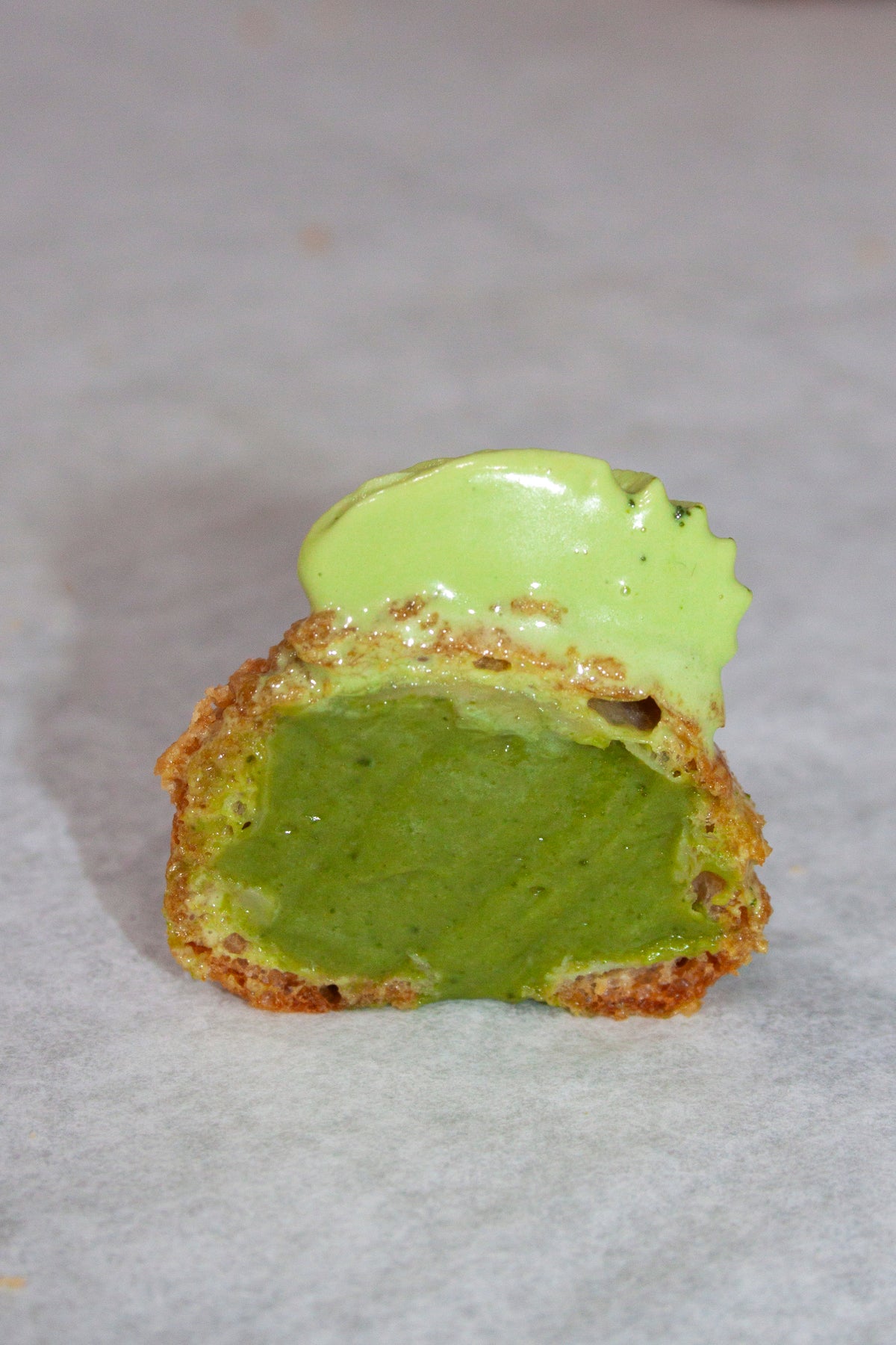 Choux craquelins fourrés